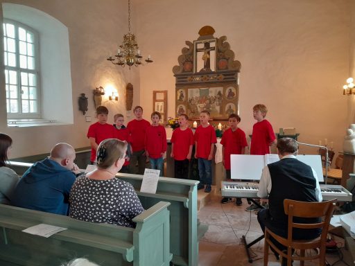 Jungenchor Eime 1.7.2023 in Lübbrechtsen